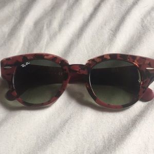 Ray-Ban Roundabout Sunglasses